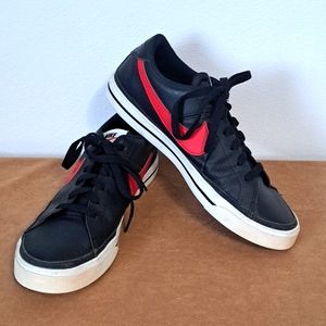 Nike Court Legacy leather red black active tennis size 8.5 Sport Shoes.